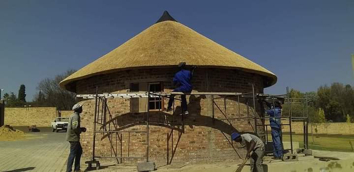 Zebra Thatch | Premium Thatching Services South Africa | Expert Thatch ...